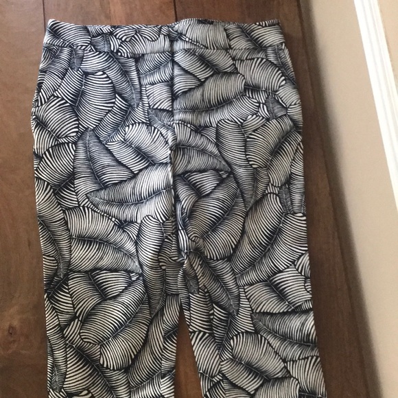 NEVER WORN Ann Taylor Signature Palm Slacks - Picture 3 of 5